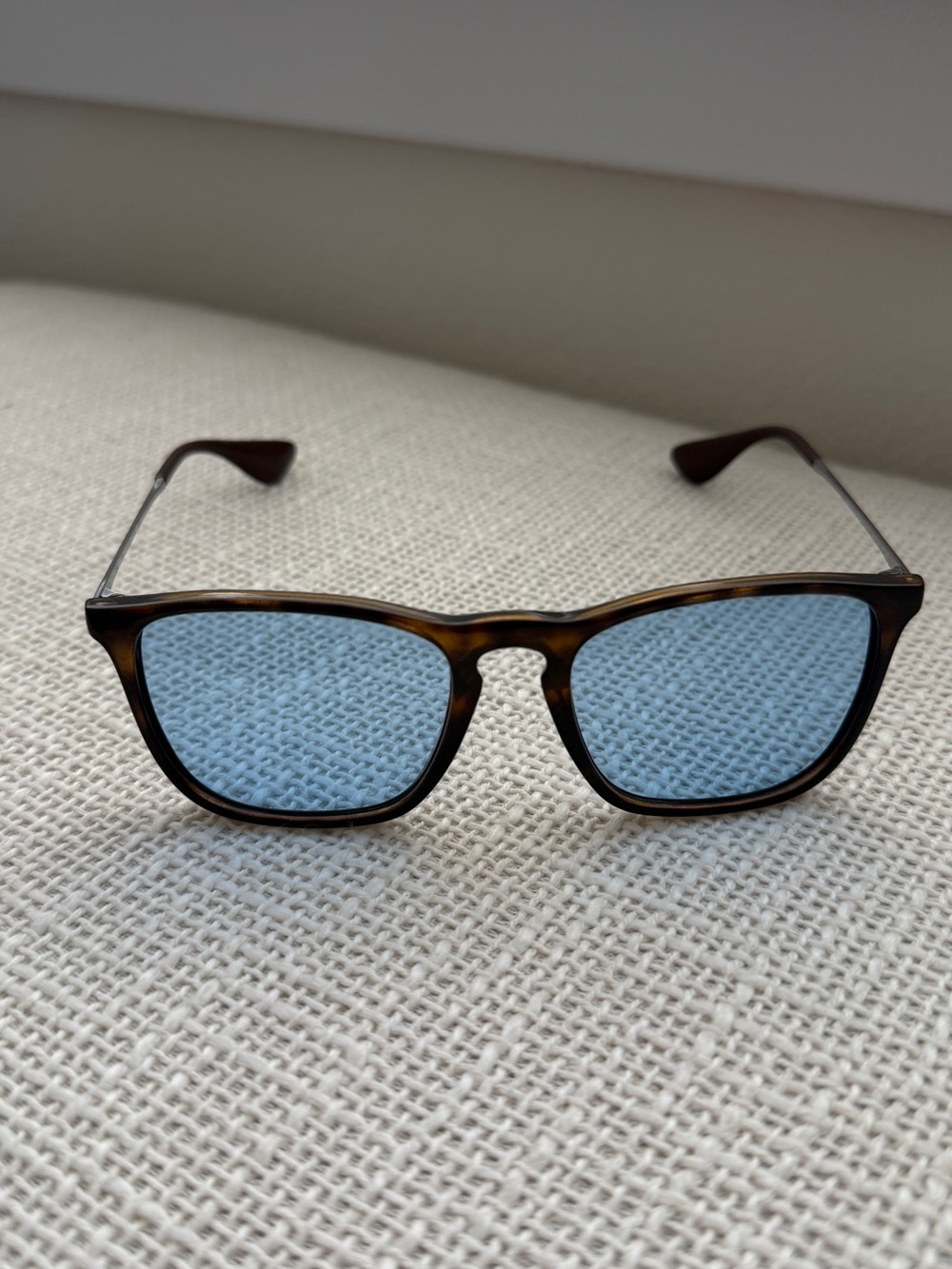 Ray-Ban Chris Tortoise Brown Frame with Blue Lens